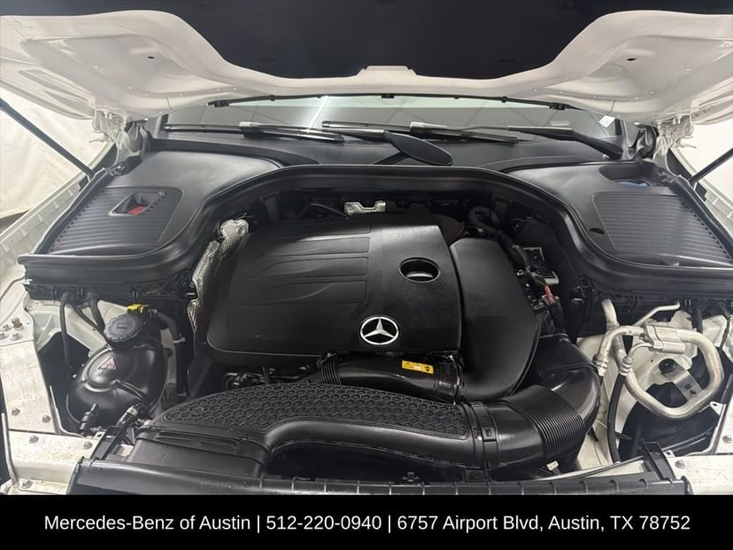 2022 Mercedes-Benz GLC - Image 32