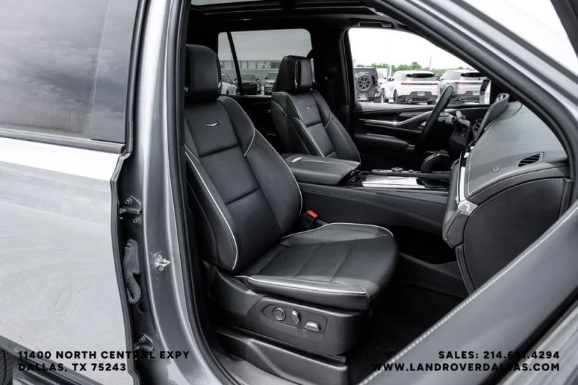 2023 Cadillac Escalade - Image 43