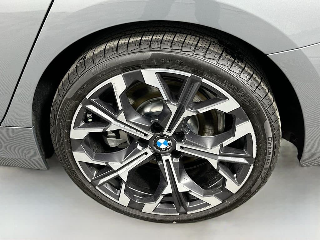 2026 BMW 3 Series - Image 23