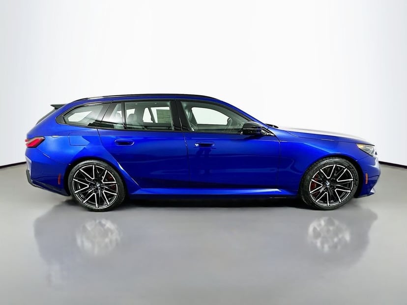 2027 BMW M5 - Image 4