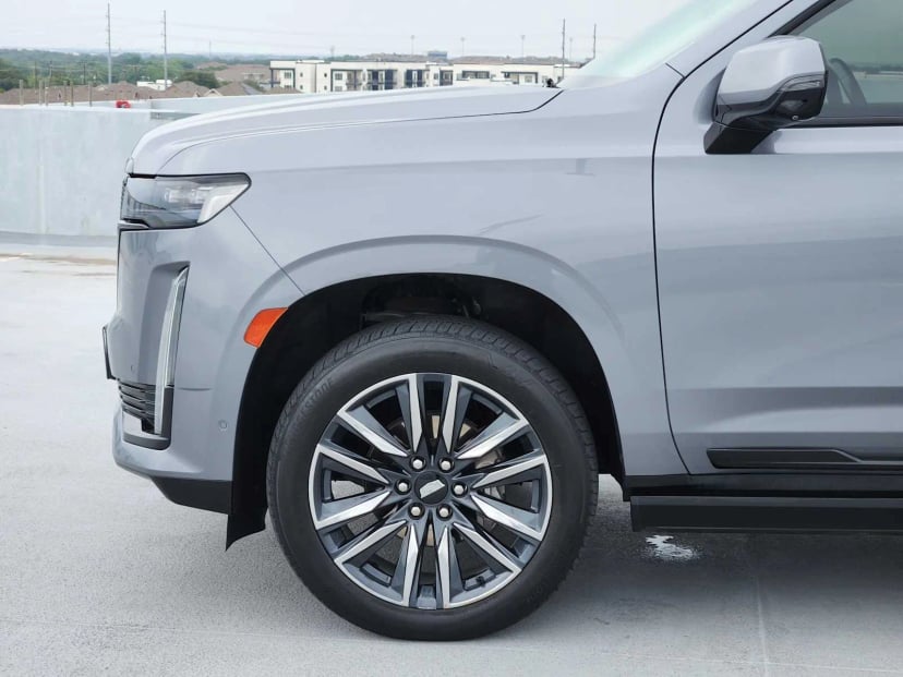 2022 Cadillac Escalade ESV - Image 9