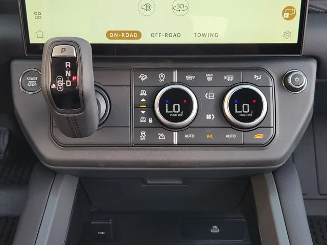 2026 Land Rover Defender 110 - Image 14