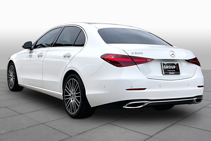 2026 Mercedes-Benz C 300 - Image 12