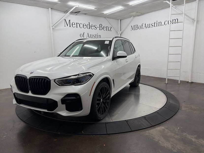2023 BMW X5 - Image 3