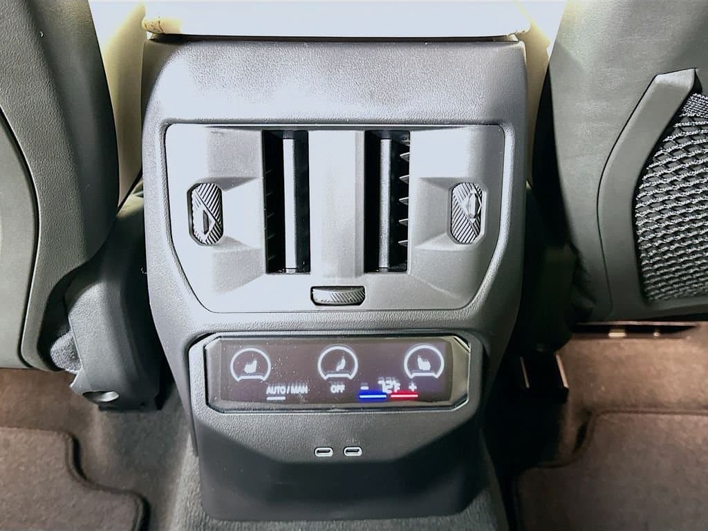 2026 BMW X3 - Image 18