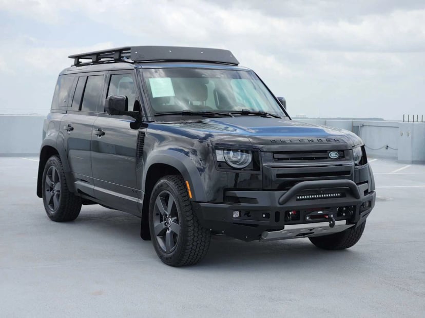 2024 Land Rover Defender - Image 3