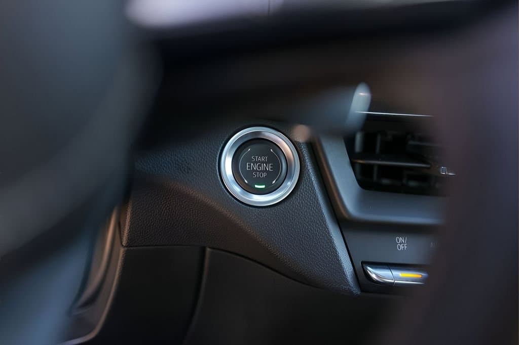 2025 Cadillac CT4 - Image 19