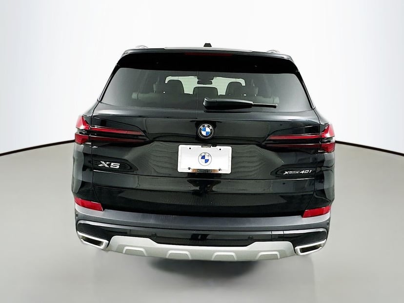 2026 BMW X5 - Image 6