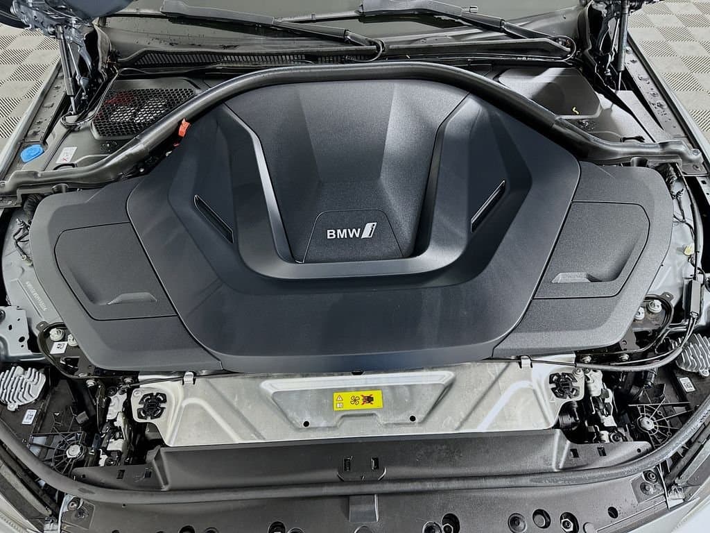 2023 BMW i4 - Image 31