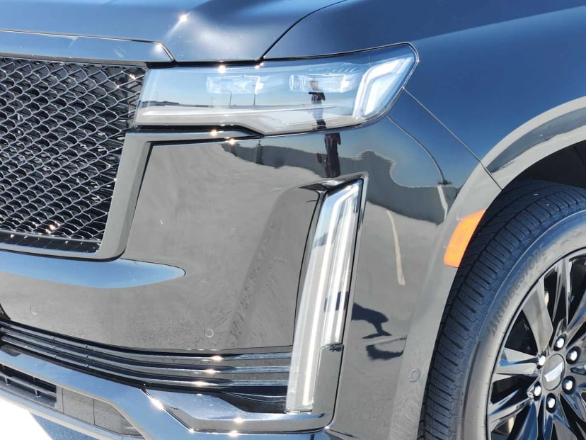 2024 Cadillac Escalade - Image 8