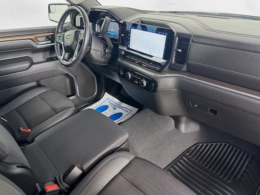 2023 Chevrolet Silverado 1500 - Image 36