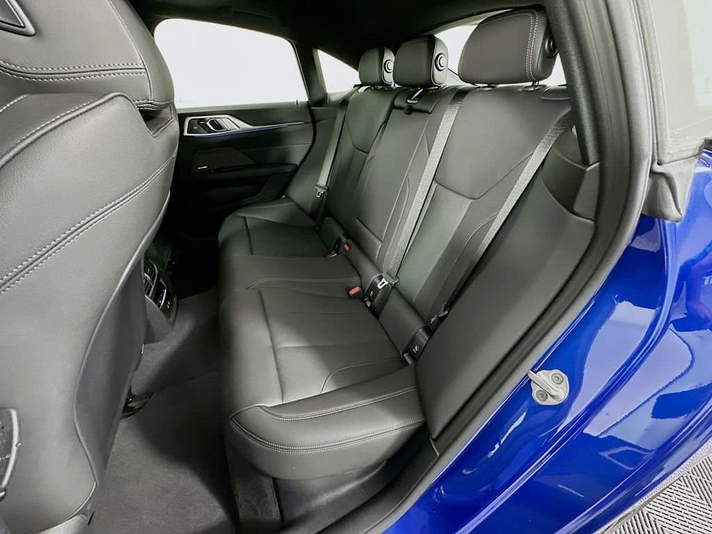 2026 BMW i4 - Image 17