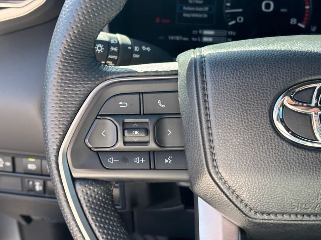 2025 Toyota Tundra - Image 16