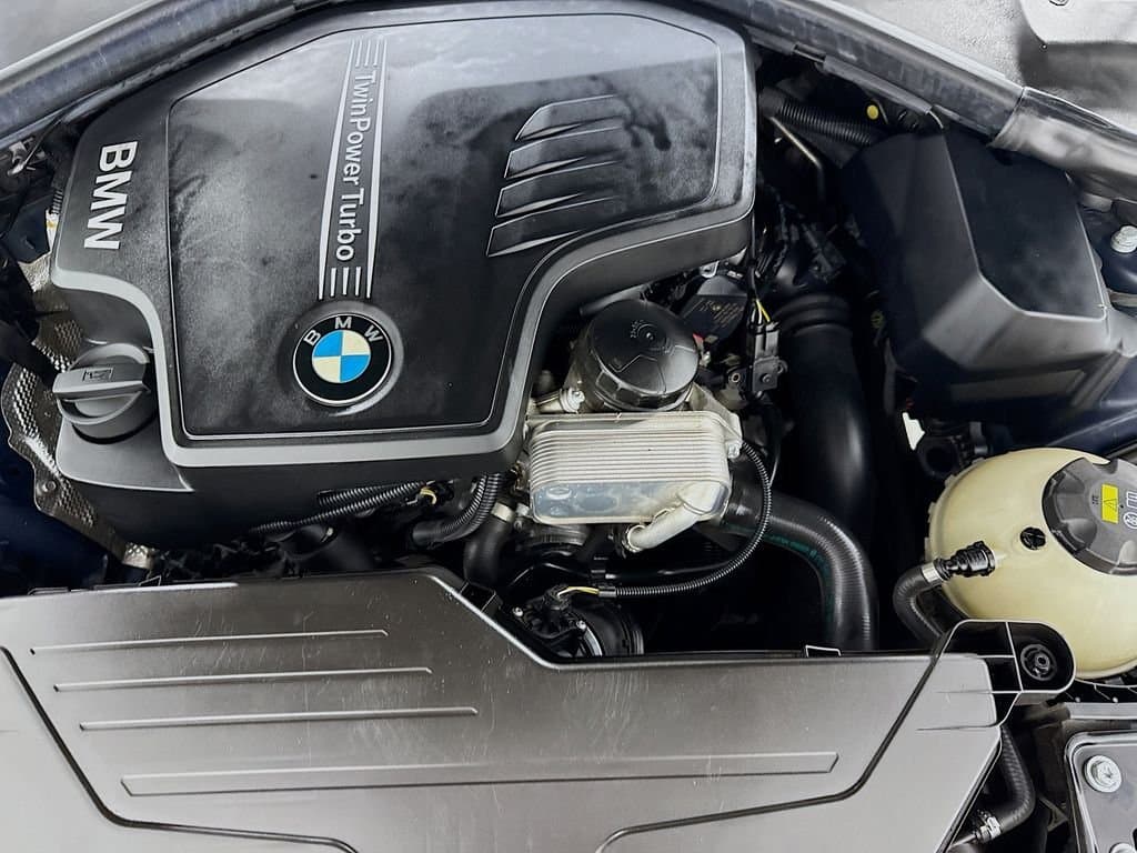 2015 BMW 3 - Image 40