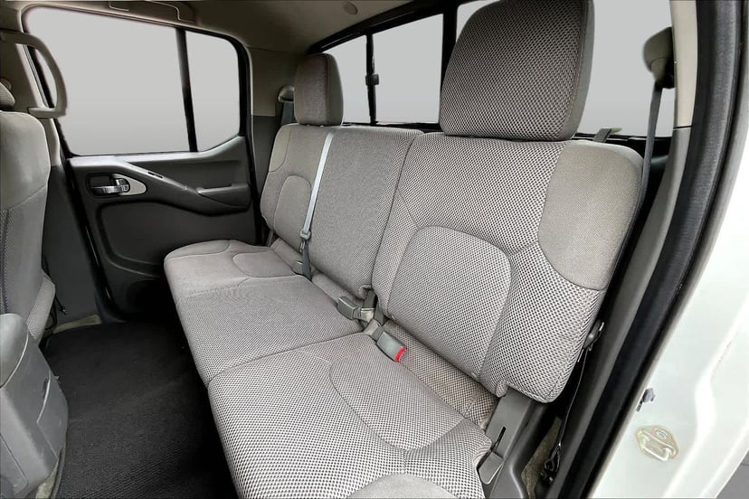 2017 Nissan Frontier - Image 21