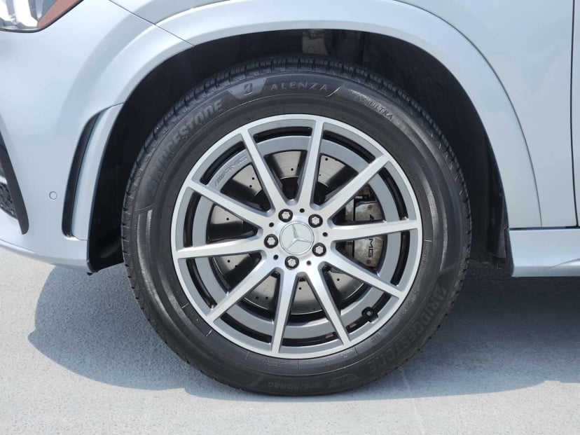 2023 Mercedes-Benz AMG® GLE 53 - Image 10