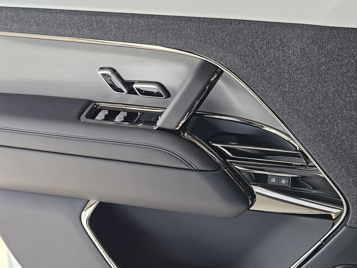 2026 LAND ROVER Range Rover Sport - Image 21