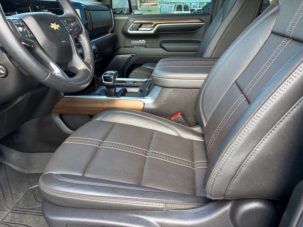 2024 Chevrolet Silverado 1500 - Image 10