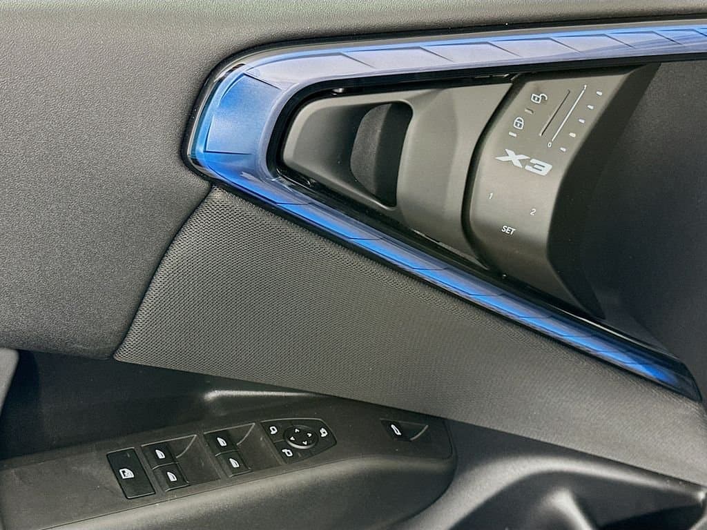 2025 BMW X3 - Image 17