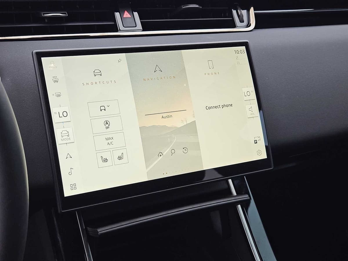 2026 Land Rover Range Rover Evoque - Image 15