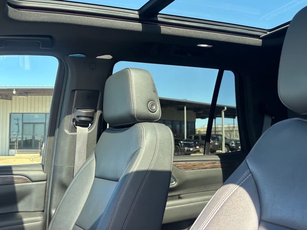 2023 Chevrolet Tahoe - Image 11