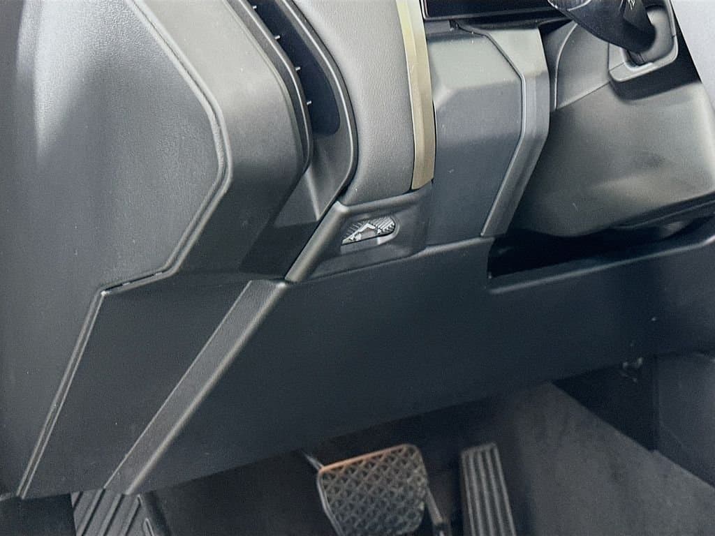 2025 BMW X3 - Image 10