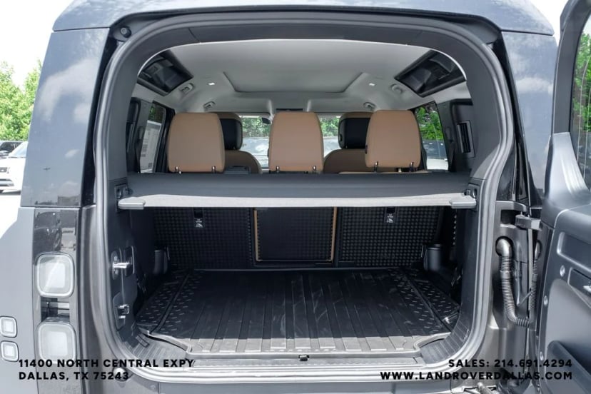 2026 Land Rover Defender 110 - Image 53