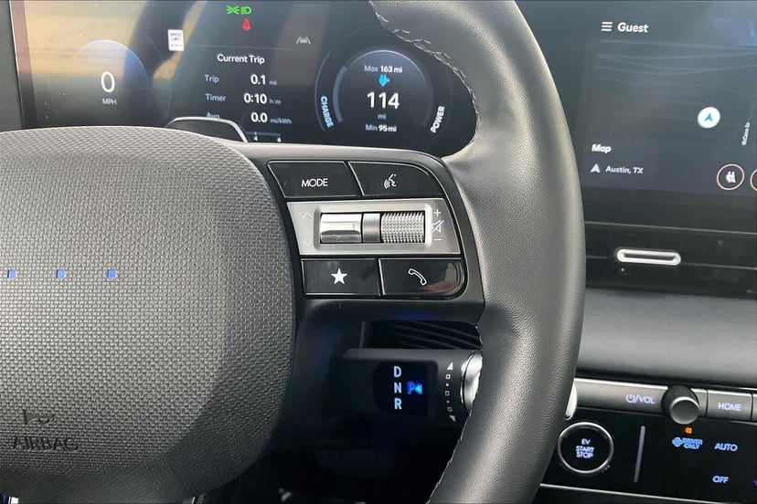 2025 Hyundai IONIQ 5 - Image 24