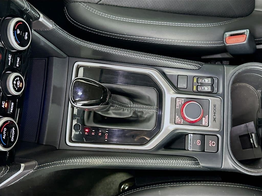 2022 SUBARU Forester - Image 18