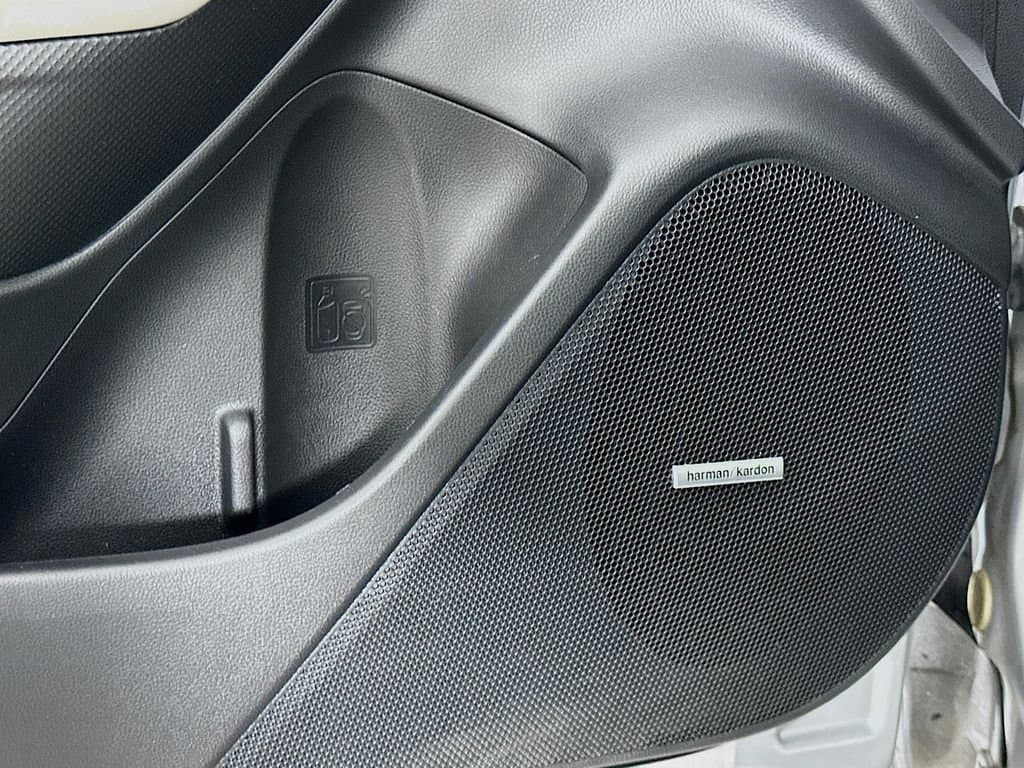 2022 SUBARU Forester - Image 20