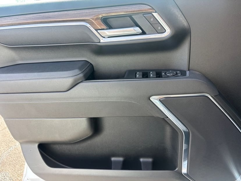 2025 Chevrolet Silverado 1500 - Image 21