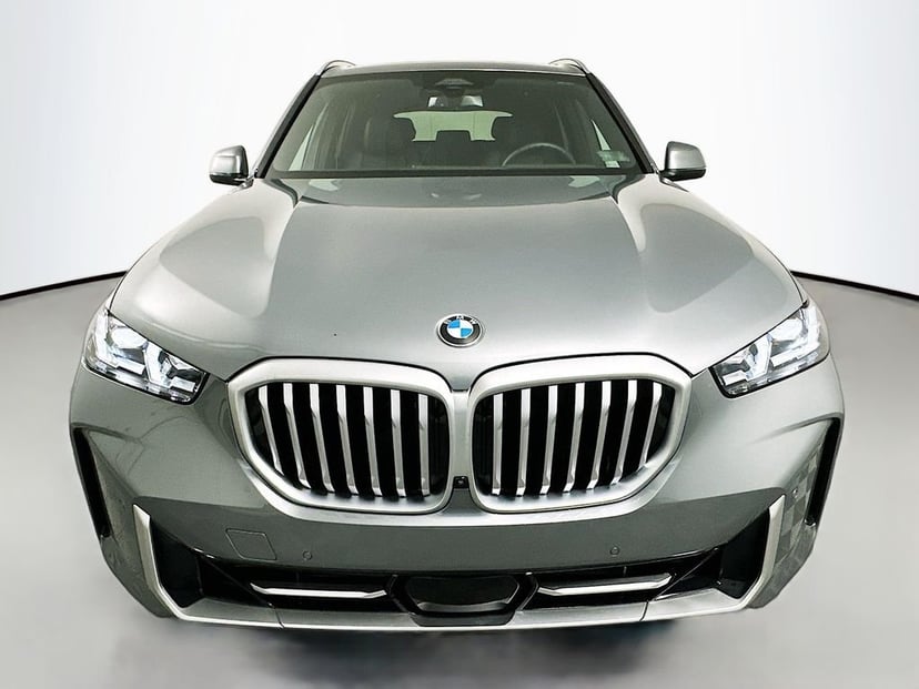 2026 BMW X5 - Image 2