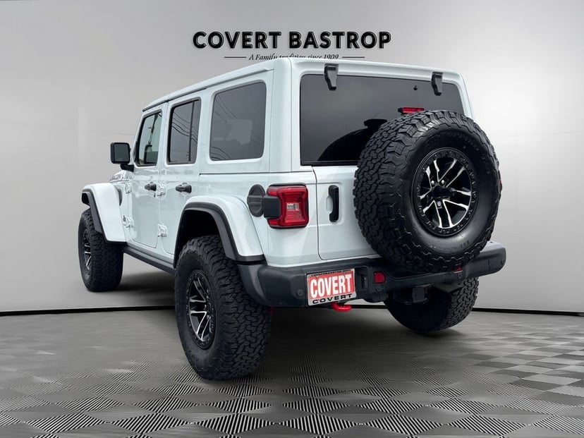 2024 Jeep Wrangler - Image 5
