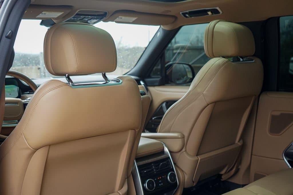 2020 Land Rover Range Rover Velar - Image 25