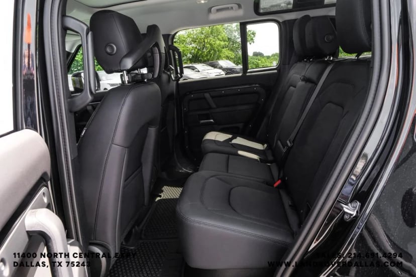 2026 Land Rover Defender 110 - Image 40