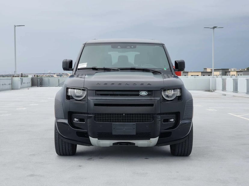 2024 Land Rover Defender - Image 2