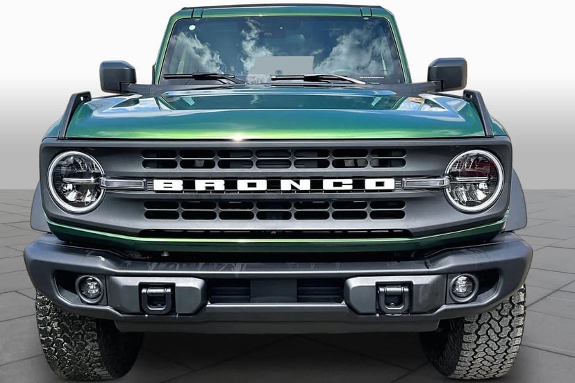2025 Ford Bronco - Image 3