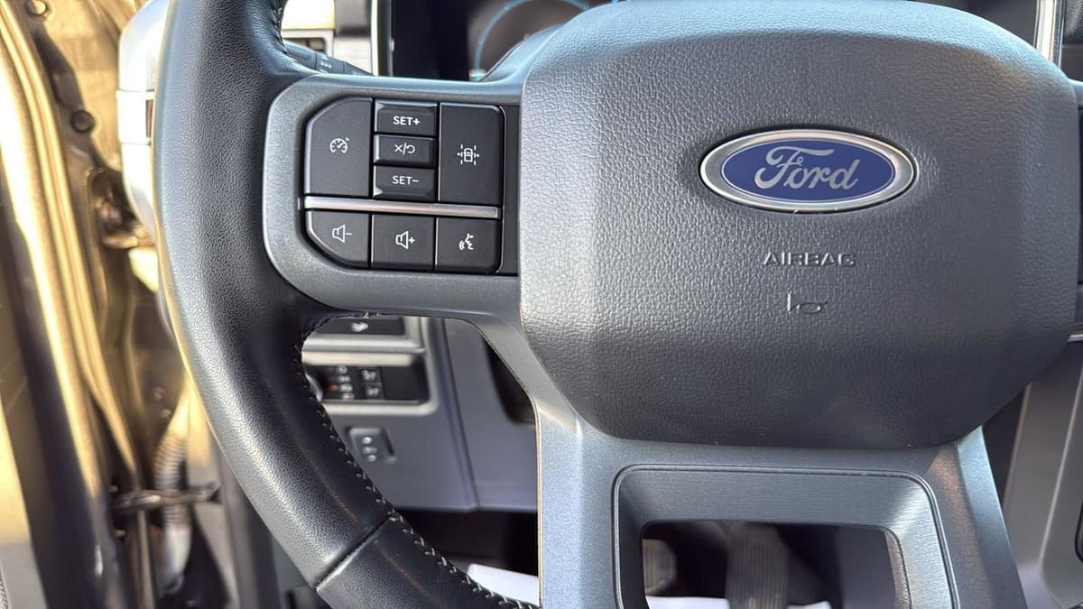 2023 Ford F-150 - Image 17
