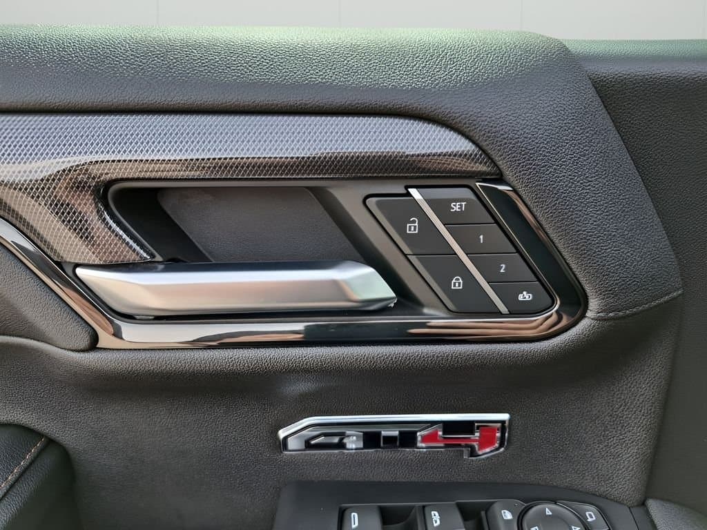 2024 GMC Sierra 1500 - Image 27