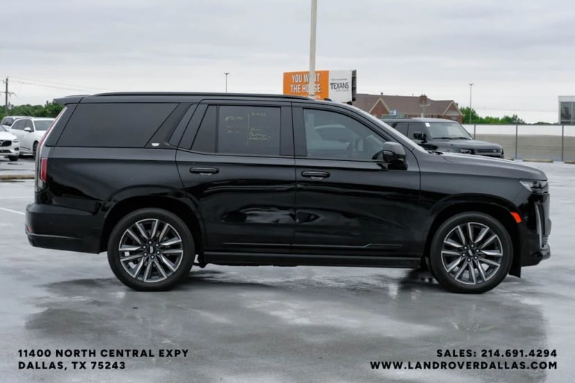 2021 Cadillac Escalade - Image 7
