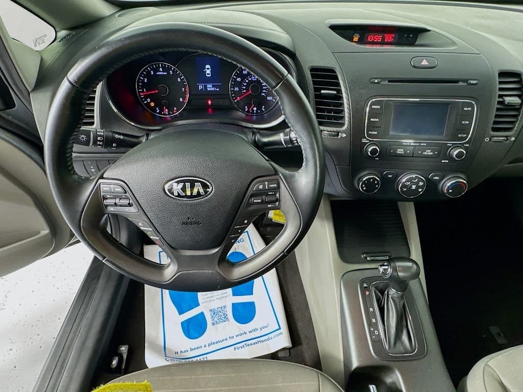 2016 KIA Forte - Image 13