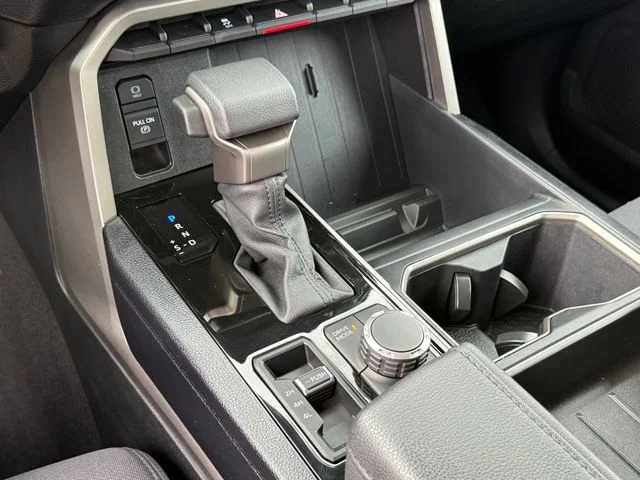 2023 Toyota Tundra - Image 18