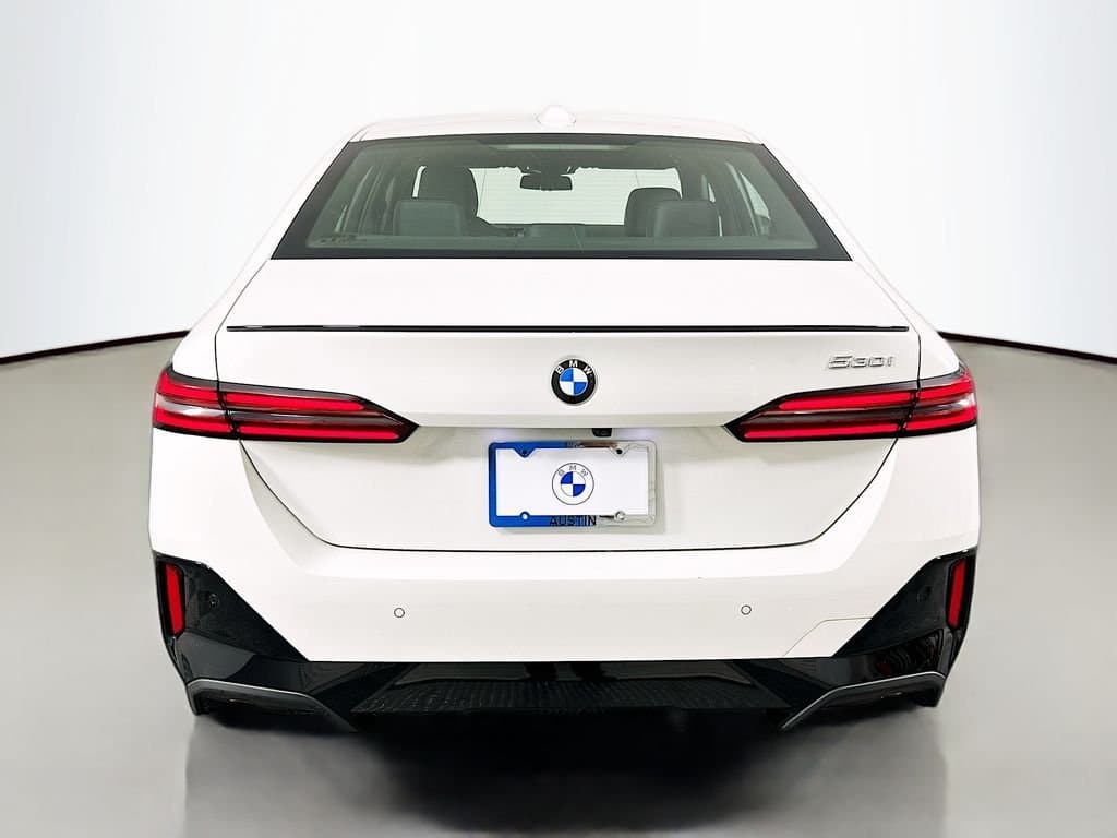2025 BMW 5 Series - Image 6
