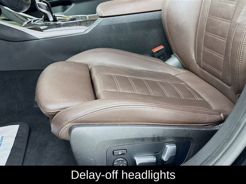 2022 BMW 3 Series - Image 25