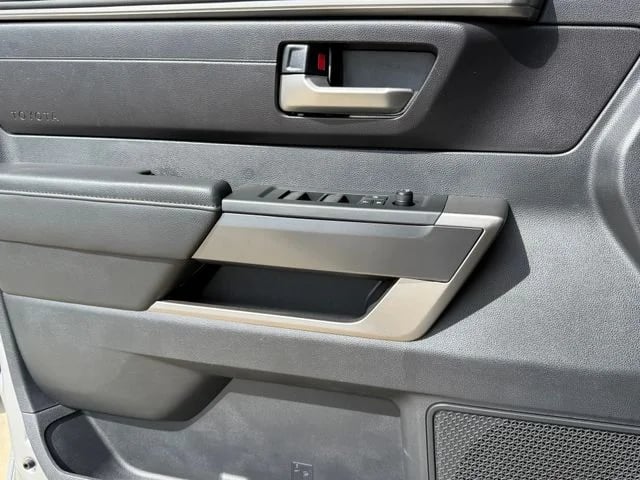 2024 Toyota Tundra - Image 20