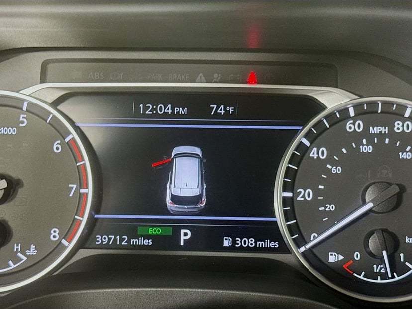 2023 Nissan Rogue - Image 15