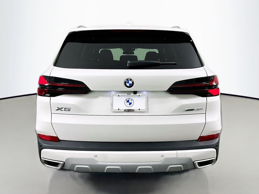 2026 BMW X5 - Image 6
