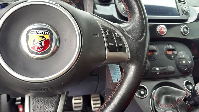 2012 Fiat 500 - Image 14