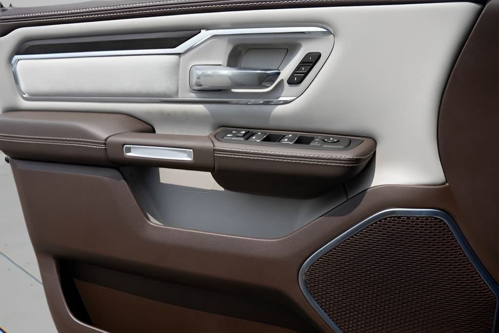 2025 Ram 1500 - Image 23