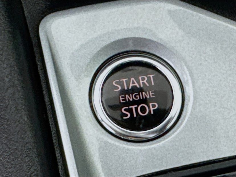 2025 Nissan Altima - Image 19